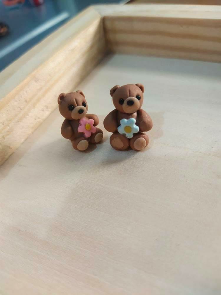 Miniature bear figure keychain